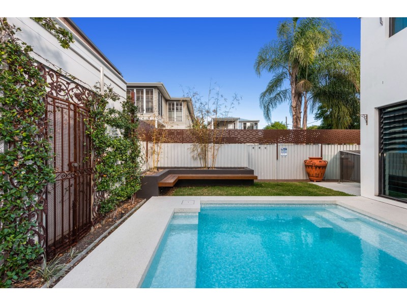 59 Waterline Crescent, Bulimba QLD 4171