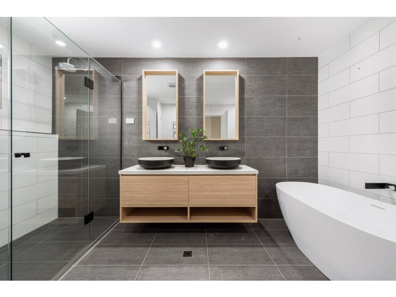 59 Waterline Crescent, Bulimba QLD 4171