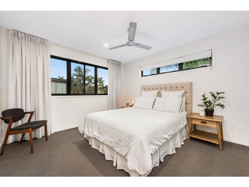 59 Waterline Crescent, Bulimba QLD 4171
