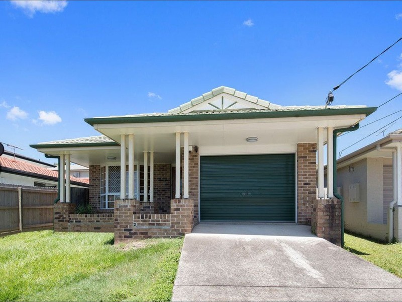 113B Ferguson Road, Camp Hill QLD 4152