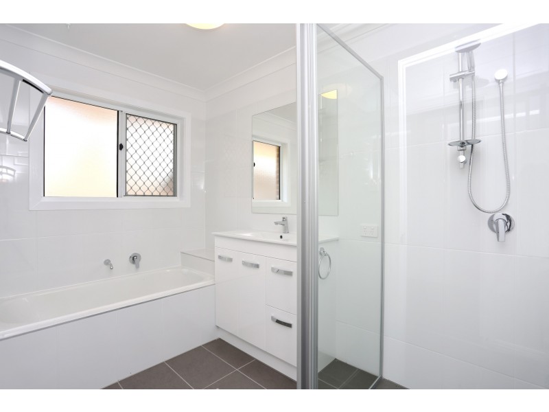 113B Ferguson Road, Camp Hill QLD 4152