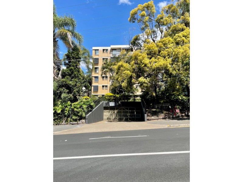 17/574 Boundary Street, Spring Hill QLD 4000