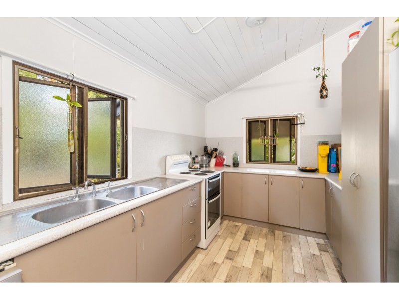 4 & 6 Rowland Street, North Ward QLD 4810