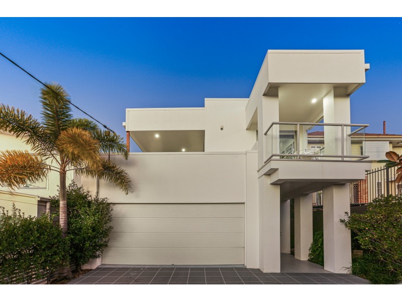 27 Taylor Street, Balmoral QLD 4171