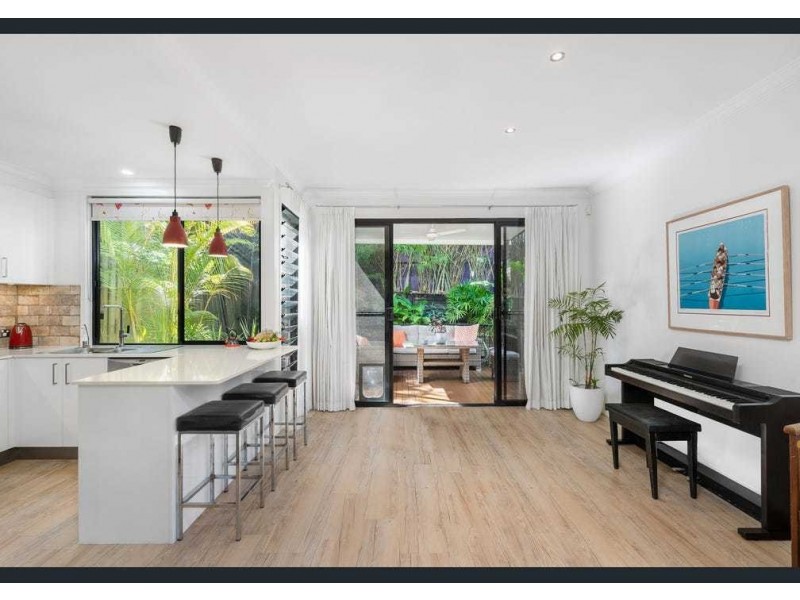 35A Fredericks Street, Taringa QLD 4068