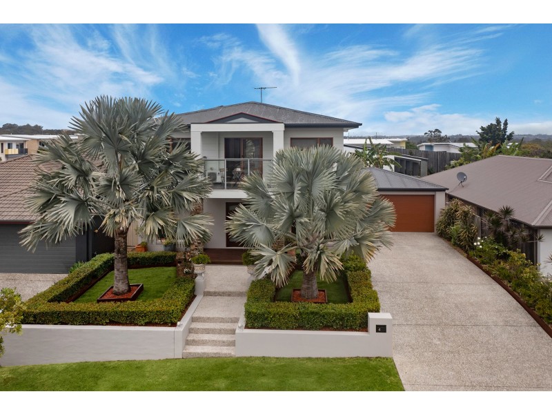 4 Alexander Close, Mackenzie QLD 4156