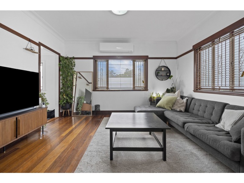 31 Bega Street, Grange QLD 4051