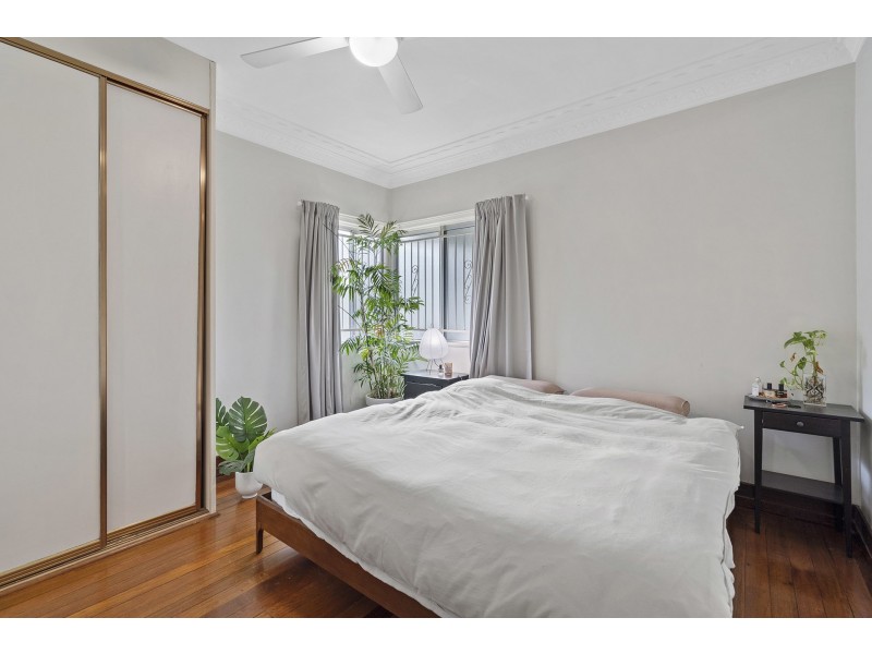 31 Bega Street, Grange QLD 4051