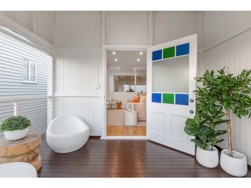 74 Overend Street, Norman Park QLD 4170