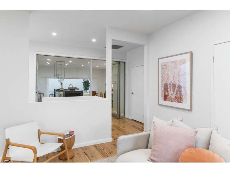 74 Overend Street, Norman Park QLD 4170