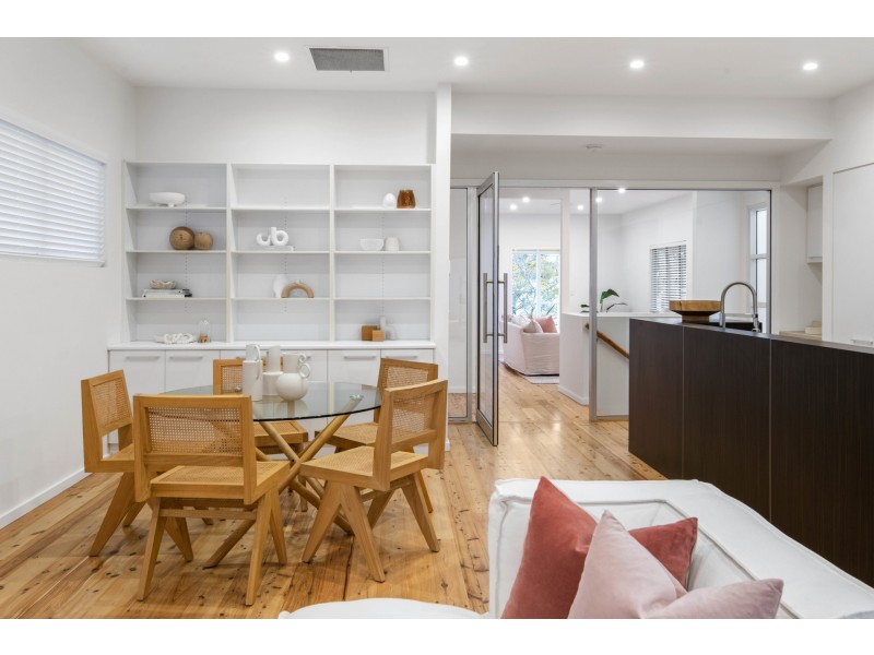 74 Overend Street, Norman Park QLD 4170