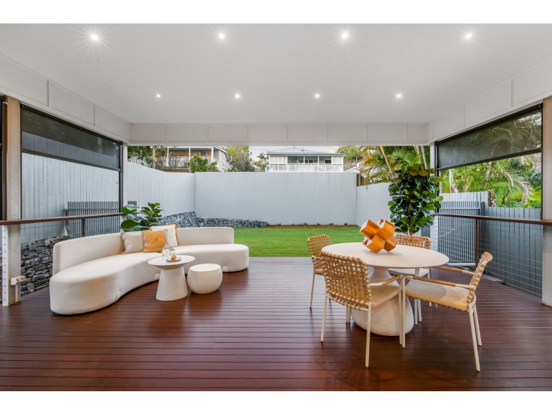 74 Overend Street, Norman Park QLD 4170