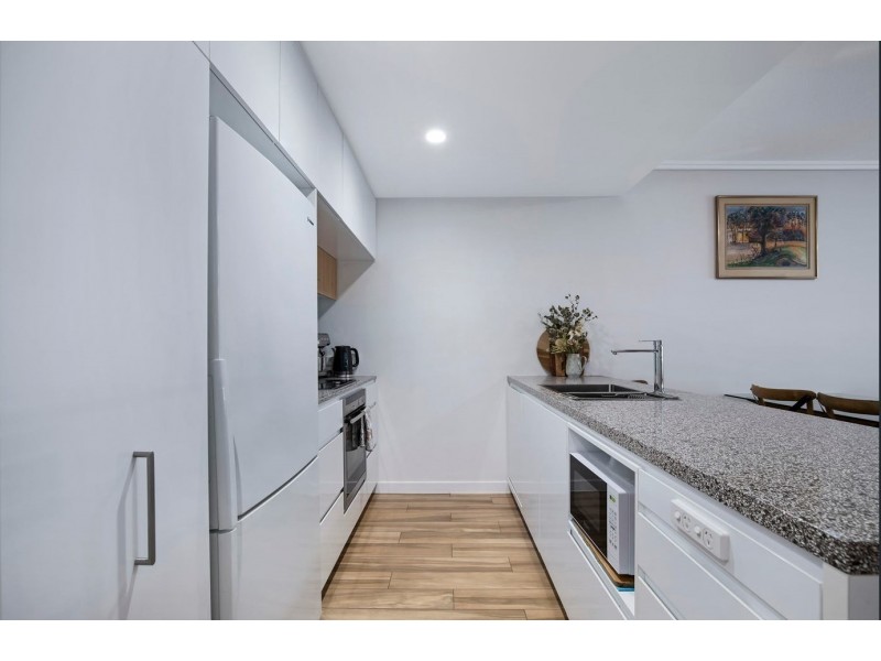 112/113 Commercial Road, Teneriffe QLD 4005