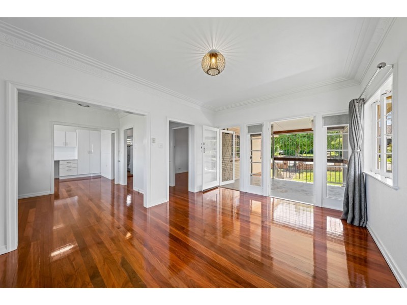 64 Delsie Street, Cannon Hill QLD 4170
