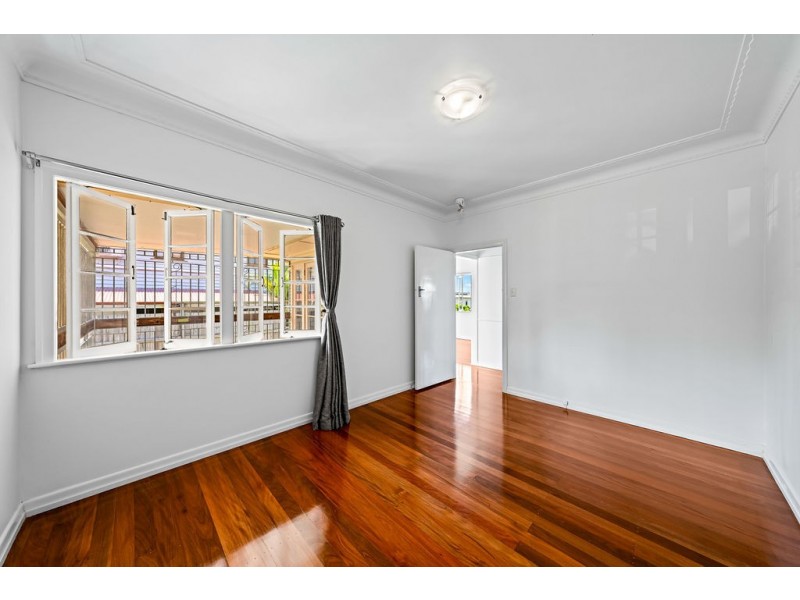 64 Delsie Street, Cannon Hill QLD 4170