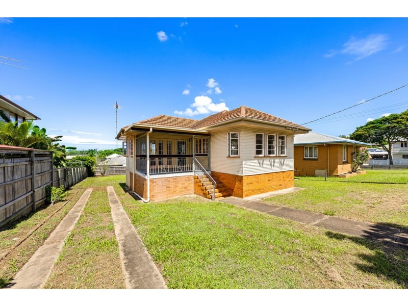 64 Delsie Street, Cannon Hill QLD 4170