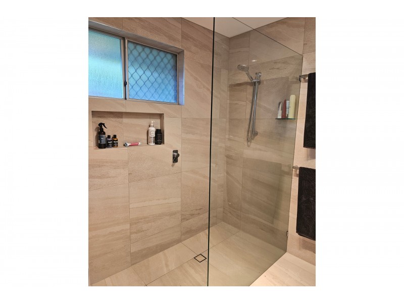 111 Hammersmith Street, Coopers Plains QLD 4108