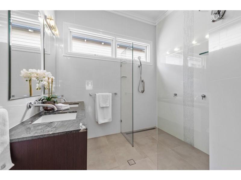 66 Barker Street, East Brisbane QLD 4169