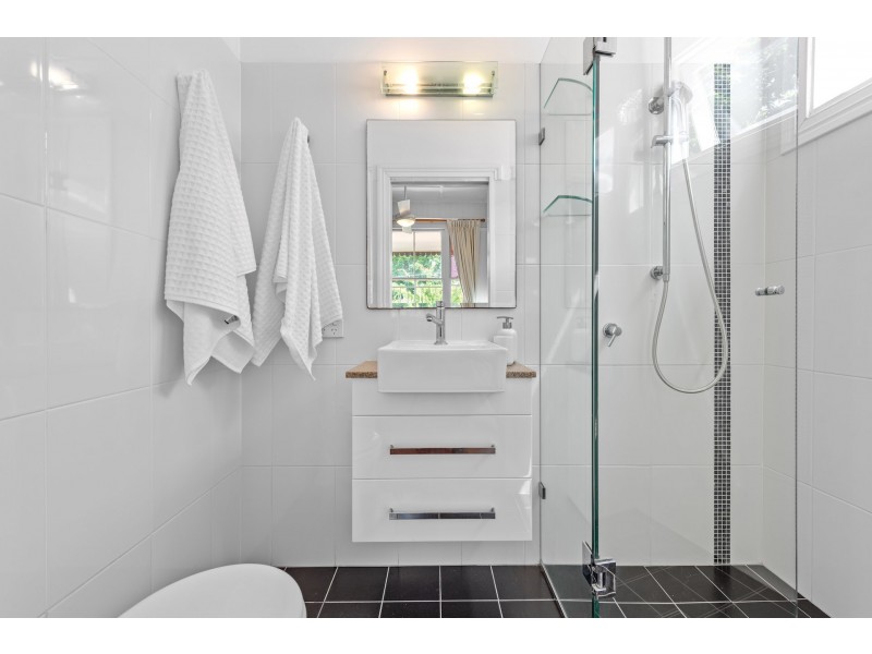 66 Barker Street, East Brisbane QLD 4169