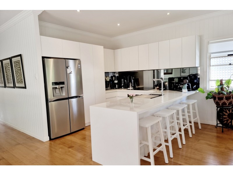 25 Wotton Street, Camp Hill QLD 4152