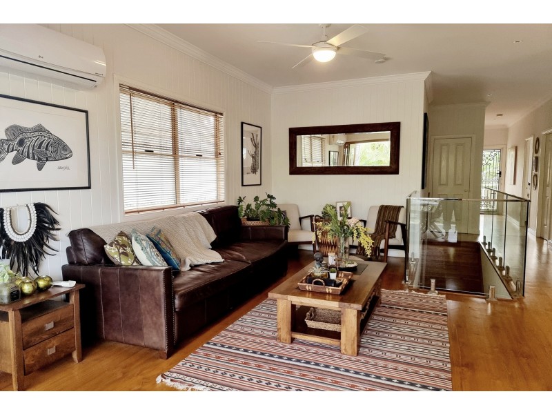 25 Wotton Street, Camp Hill QLD 4152