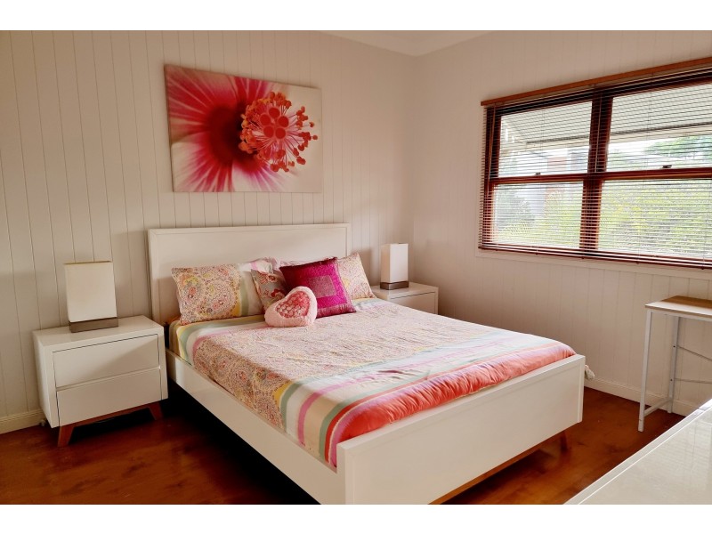 25 Wotton Street, Camp Hill QLD 4152