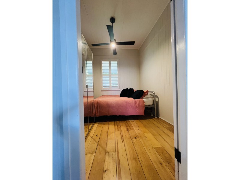 42 Burlington Street, East Brisbane QLD 4169