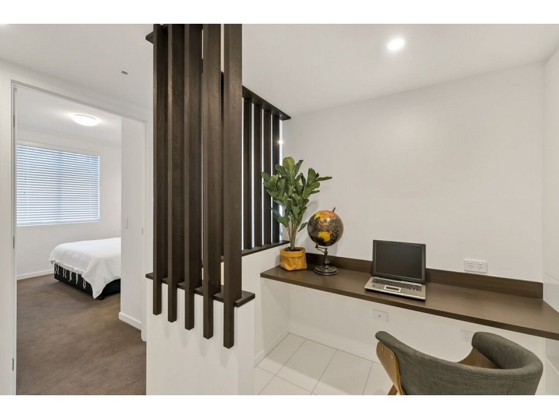 1/56 Bellevue Terrace, St Lucia QLD 4067