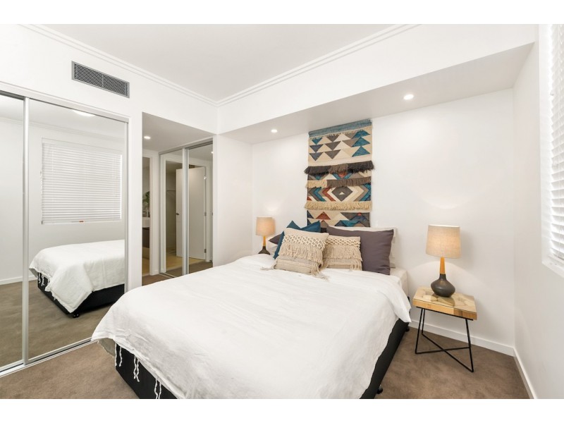 1/56 Bellevue Terrace, St Lucia QLD 4067