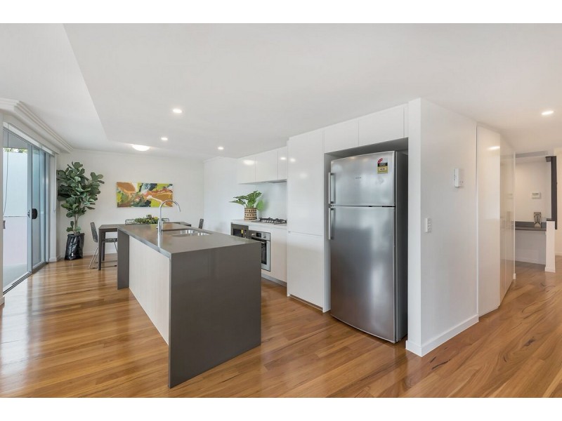 4/56 Bellevue Terrace, St Lucia QLD 4067