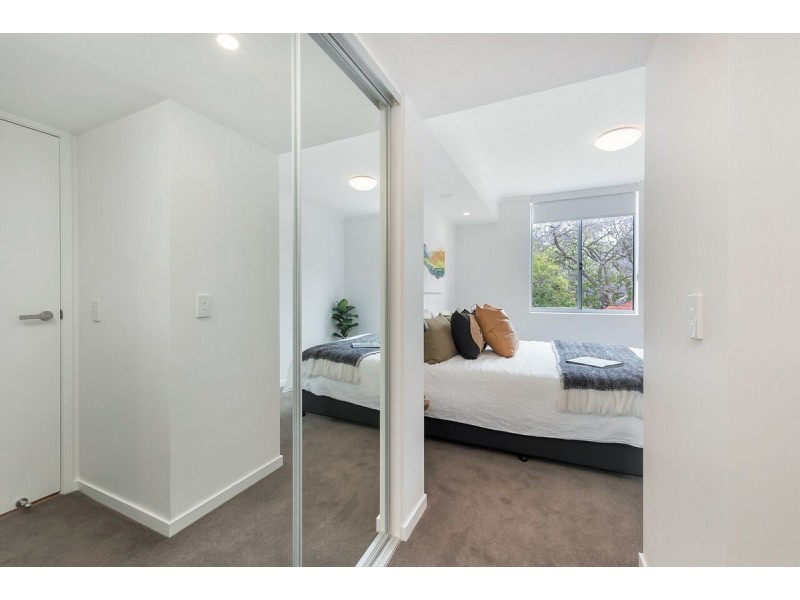 4/56 Bellevue Terrace, St Lucia QLD 4067
