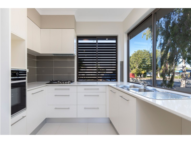 4/32 Sapphire Street, Springfield QLD 4300