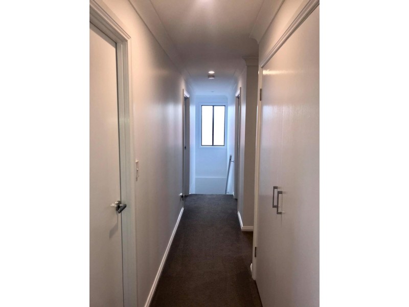 9 Stevenson Court, Carindale QLD 4152