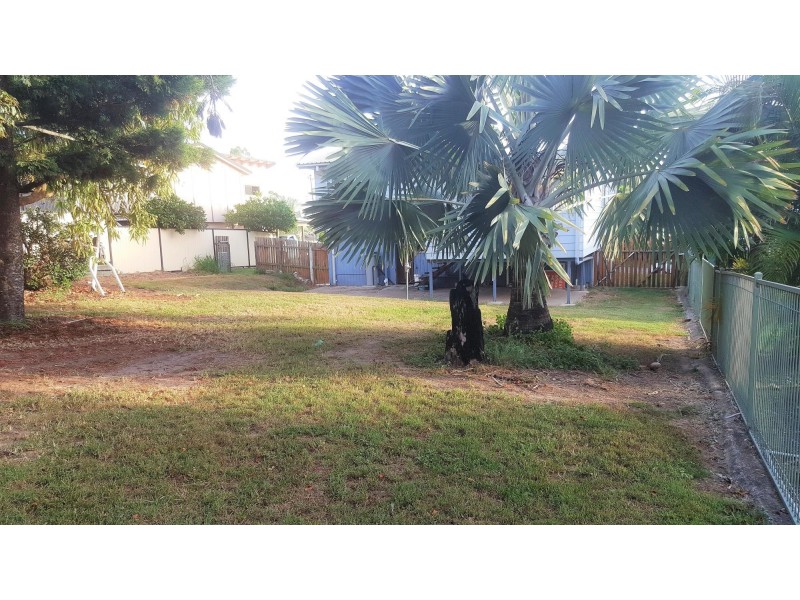 33 Bushmills Court, Hillcrest QLD 4118