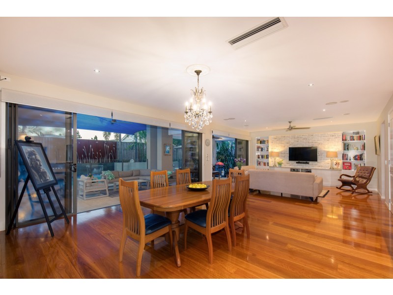 103 Burdekin Drive, Sinnamon Park QLD 4073