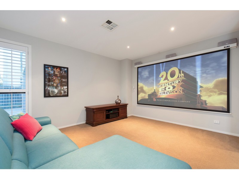 103 Burdekin Drive, Sinnamon Park QLD 4073
