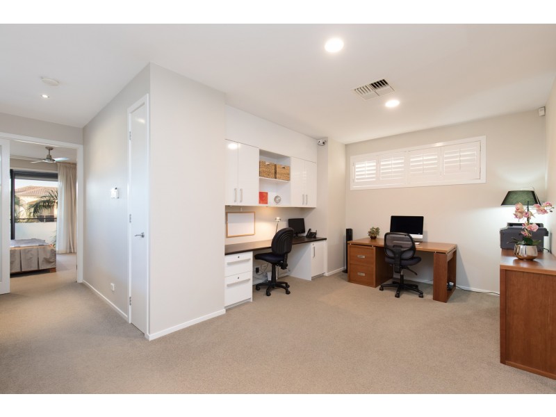 103 Burdekin Drive, Sinnamon Park QLD 4073