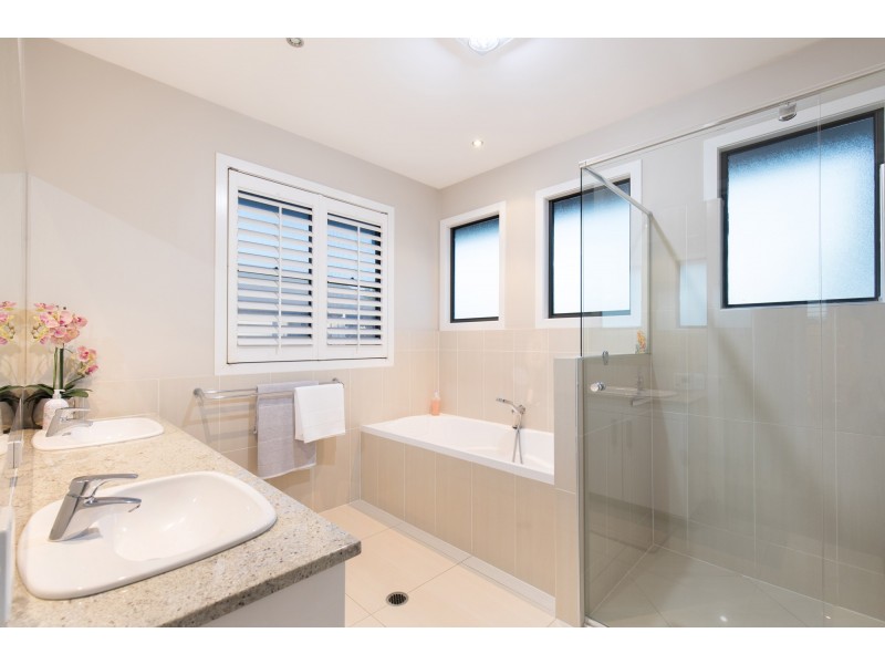 103 Burdekin Drive, Sinnamon Park QLD 4073