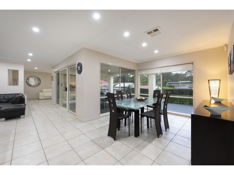 5 Camberwell Place, Forest Lake QLD 4078