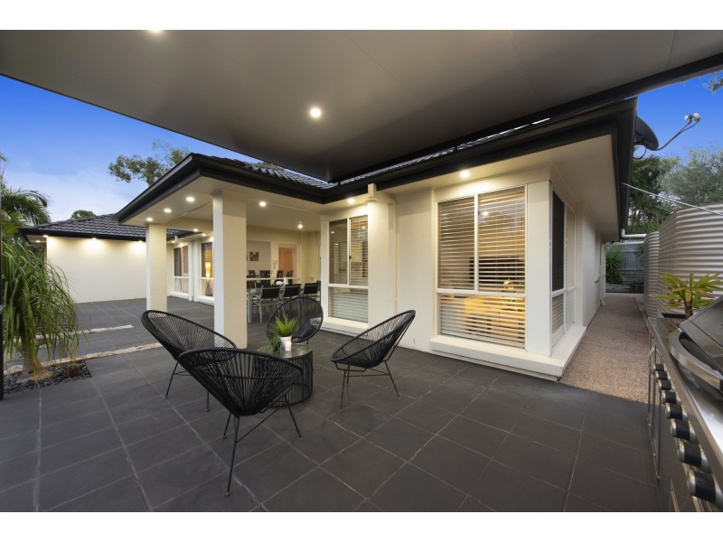 5 Camberwell Place, Forest Lake QLD 4078