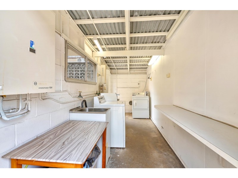 72 Racecourse Road, Hamilton QLD 4007