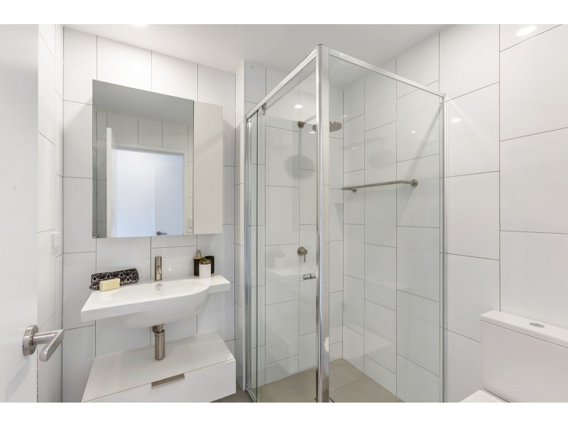 302/27 Ekibin Road, Annerley QLD 4103