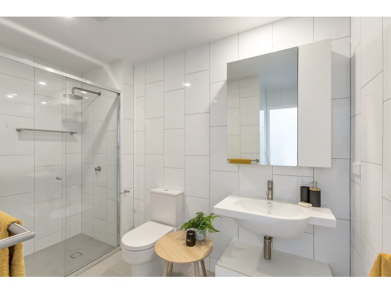 302/27 Ekibin Road, Annerley QLD 4103