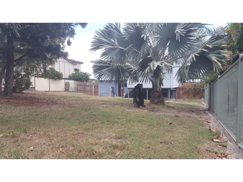 33 Bushmills Court, Hillcrest QLD 4118