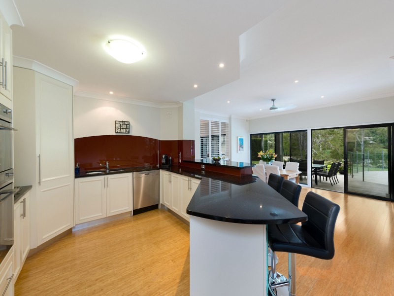 11 Samuel Place, Sinnamon Park QLD 4073