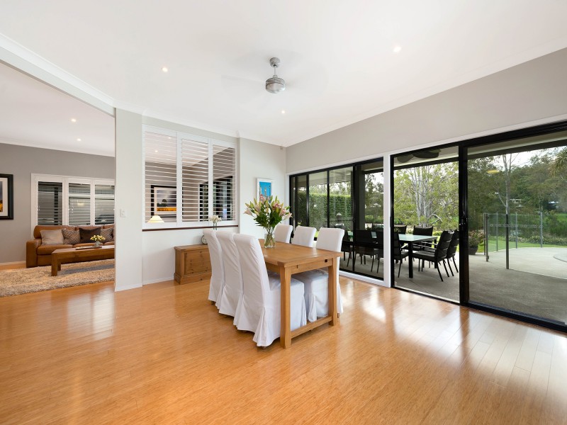 11 Samuel Place, Sinnamon Park QLD 4073