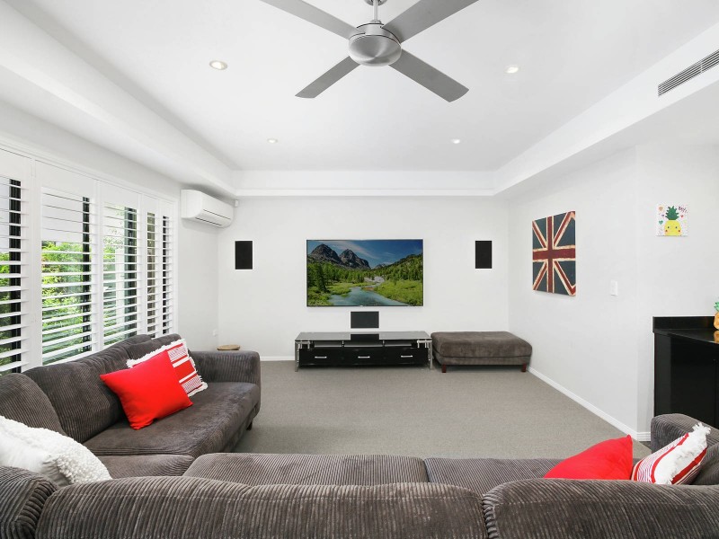 11 Samuel Place, Sinnamon Park QLD 4073
