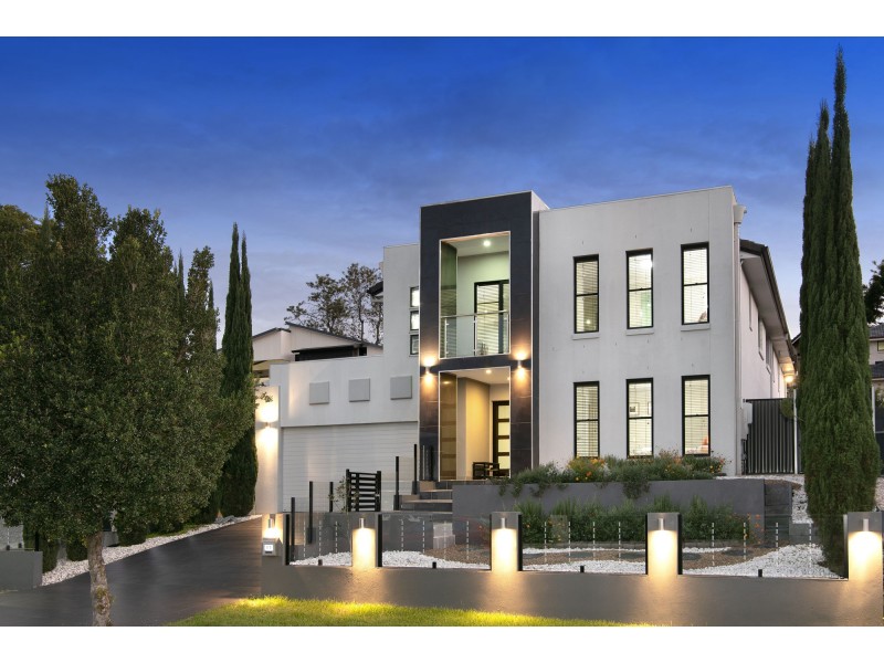 17 Staveley Close, Sinnamon Park QLD 4073