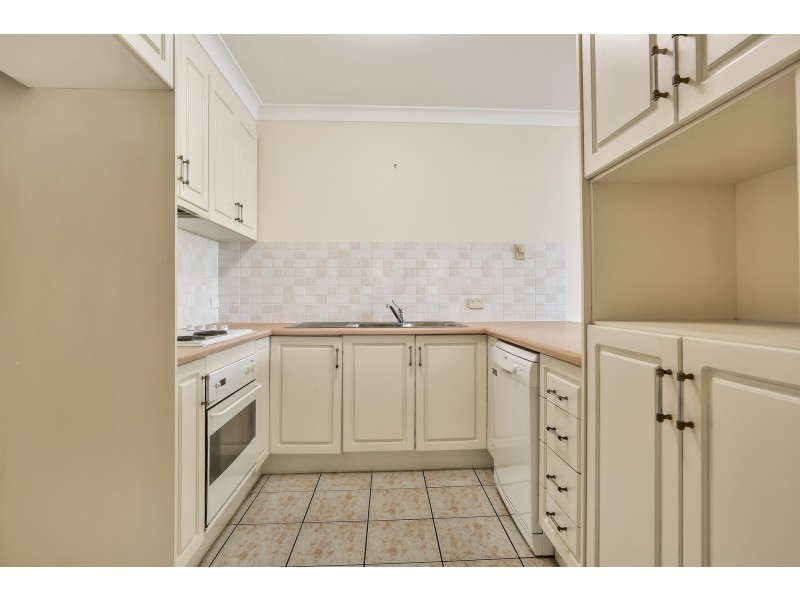 450 Old Cleveland Road, Camp Hill QLD 4152