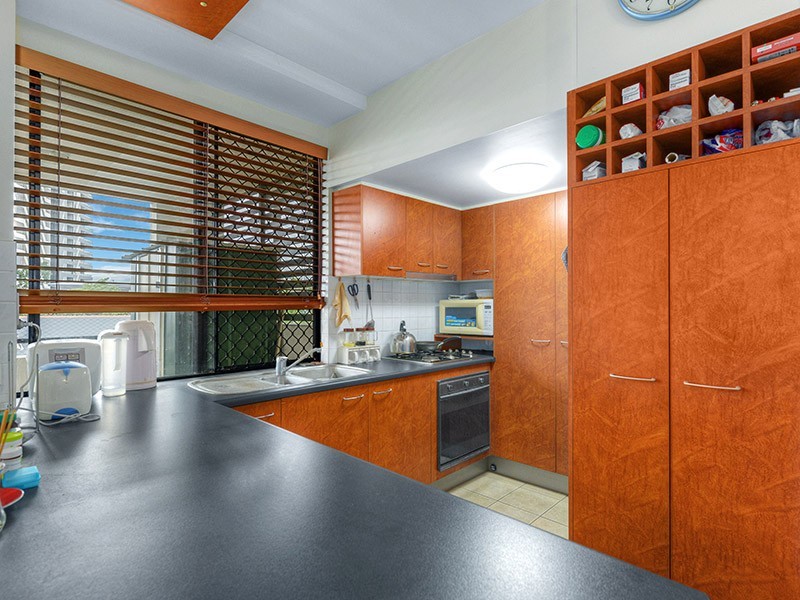 2B/90 Kensington Terrace, Toowong QLD 4066